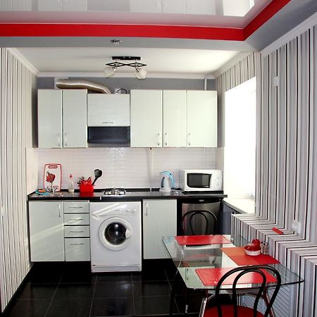 Apartment On Bohoiavlenskyi Avenue Mykolaiv Exterior photo